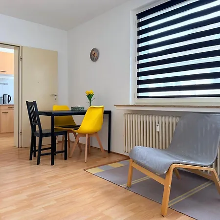 Tulpen-apartment Nahe Schwebebahn In Wuppertal, Eigene Kueche, 3 Betten * Wuppertal