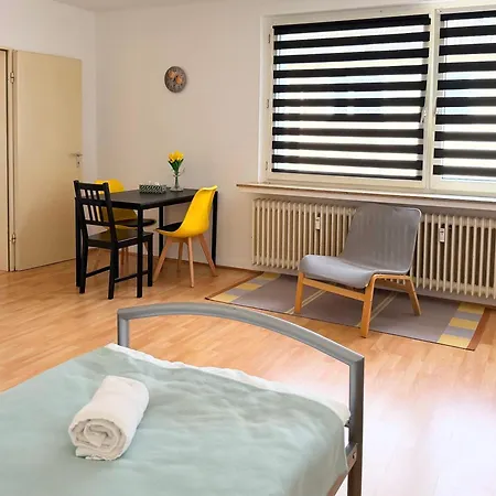 Apartment Tulpen-apartment Nahe Schwebebahn In Wuppertal, Eigene Kueche, 3 Betten *